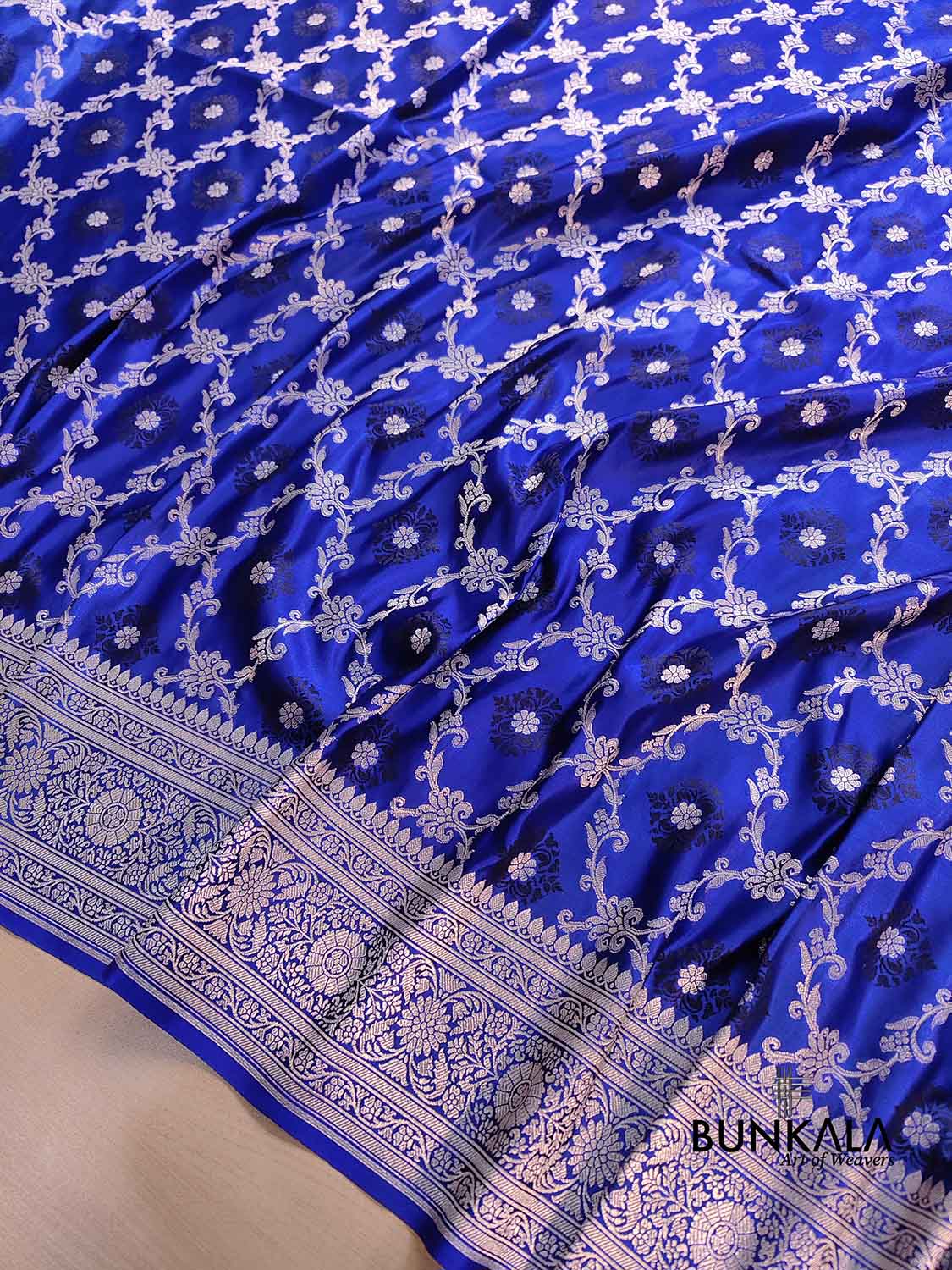 Royal Blue Soft Mashru Silk Jamewar Weaved Jaal Design Banarasi Saree