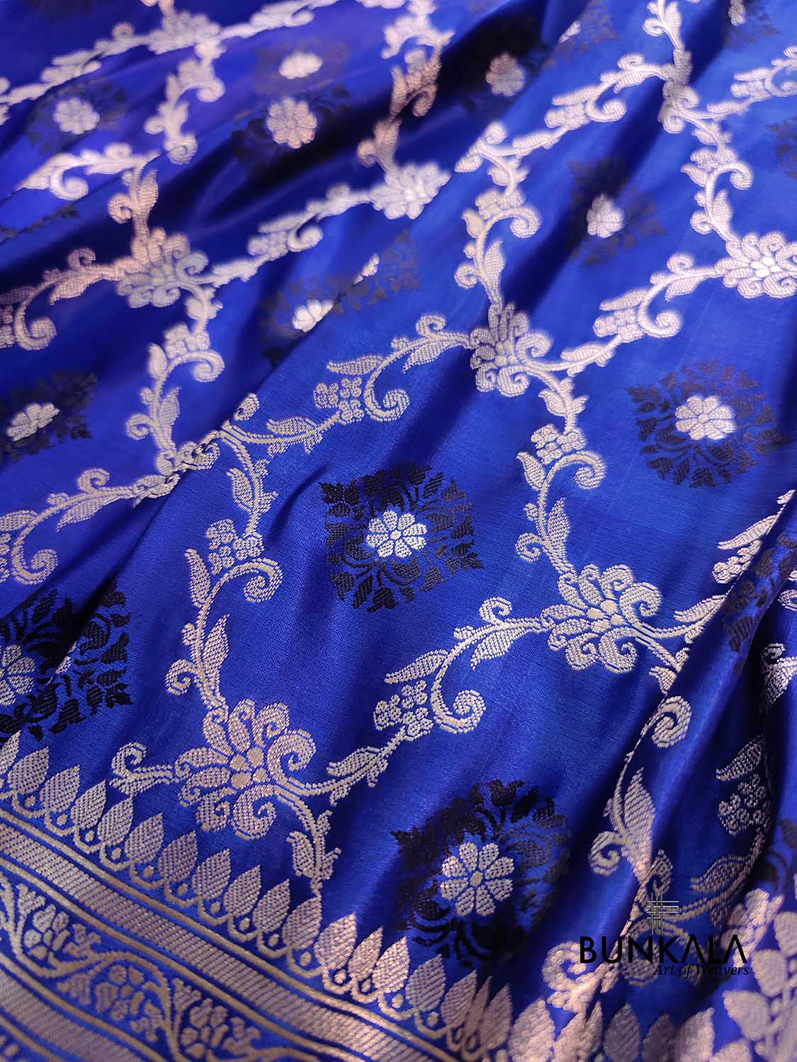 Royal Blue Soft Mashru Silk Jamewar Weaved Jaal Design Banarasi Saree