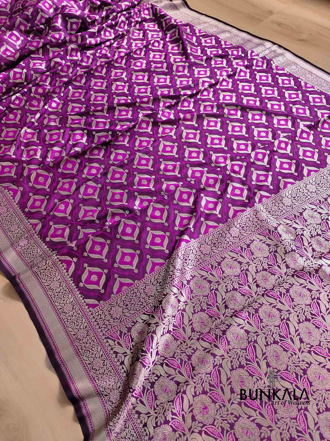 Deep Purple Soft Mashru Silk Jamewar Weaved Banarasi Saree