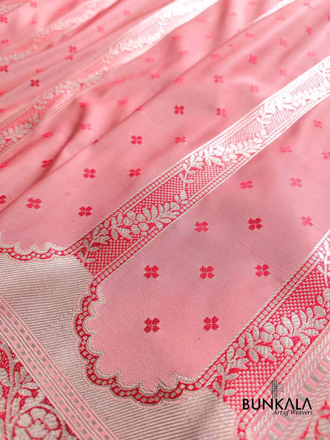 Light Pink Soft Mashru Silk Jamewar Weaved Banarasi Saree