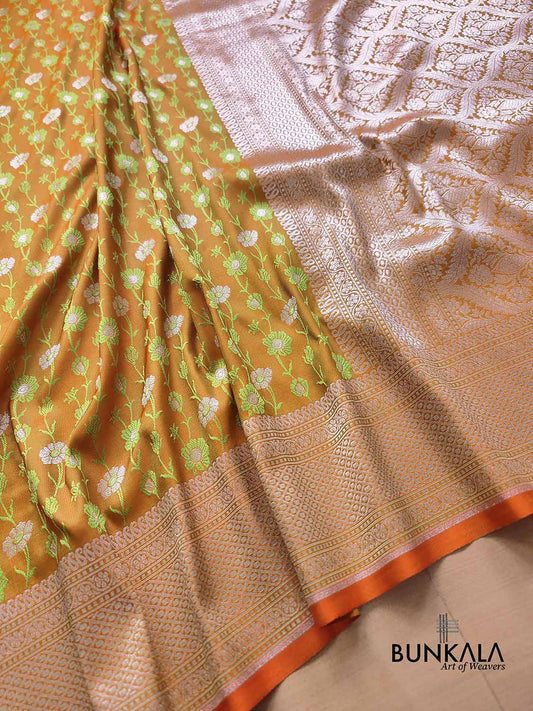 Green and Orange Double Shaded Soft Mashru Silk Jamewar Weaved Floral Jaal Design Banarasi Saree