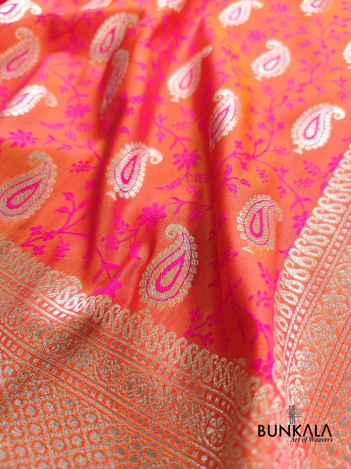 Pink and Orange Double Shaded Soft Mashru Silk Jamewar Weaved Allover Paisley Buti Design Banarasi Saree