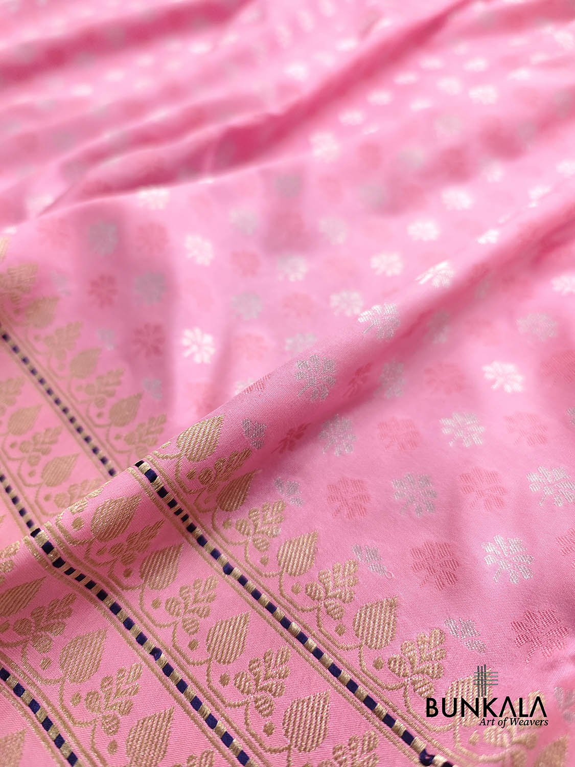 Light Pink Pure Katan Silk Allover Sona Rupa Buti Kadwa Handweaved Tanchui Border Banarasi Saree