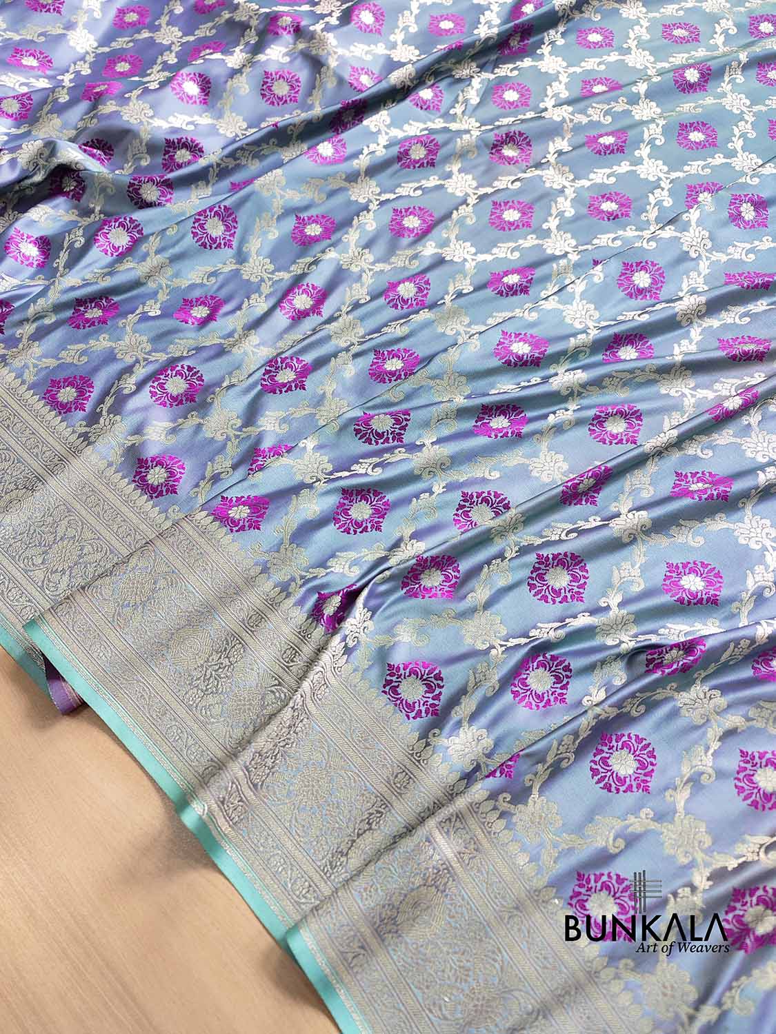 Grey Soft Mashru Silk Jamewar Weaved Floral Jaal Design Pink Meena Banarasi Saree