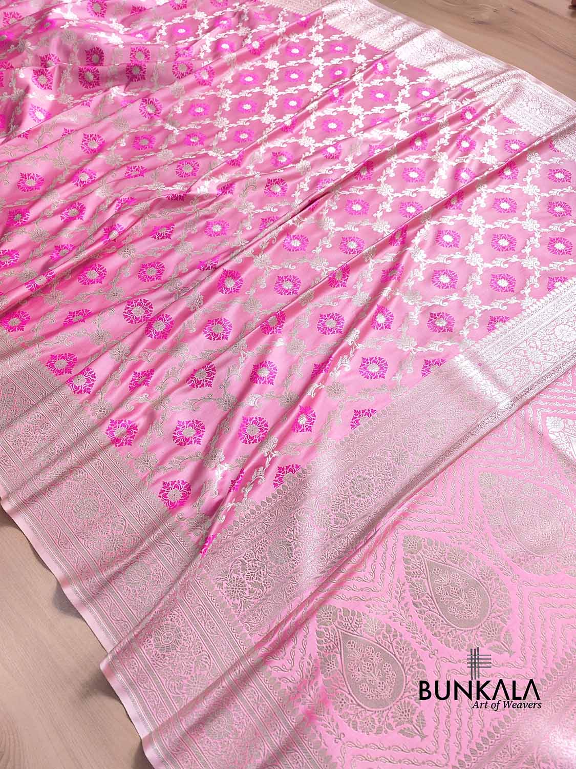 Baby Pink Soft Mashru Silk Jamewar Weaved Floral Jaal Design Pink Meena Banarasi Saree