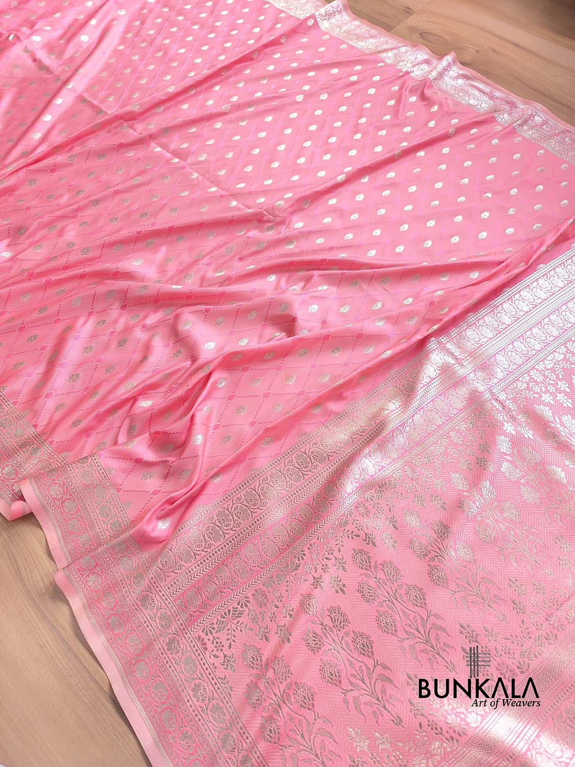 Light Pink Soft Mashru Silk Jamewar Weaved Allover Silver Small Buti Design Banarasi Saree