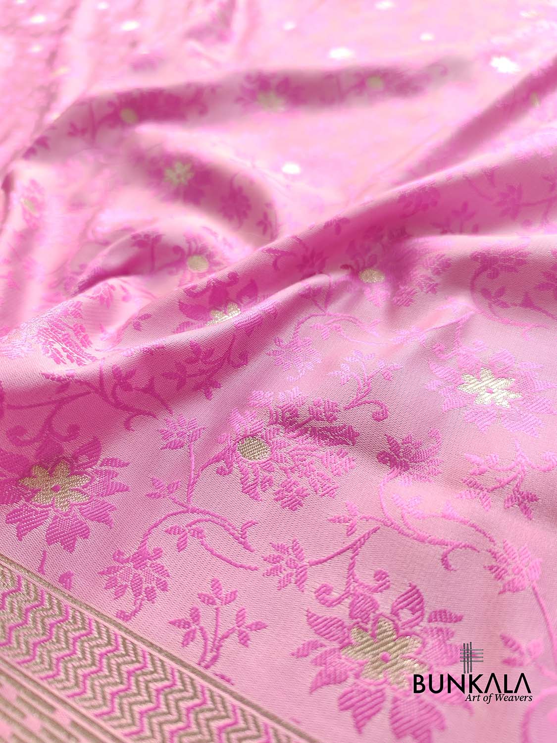 Baby Pink Floral Design Mashru Silk Jamewar Weaved Banarasi Saree