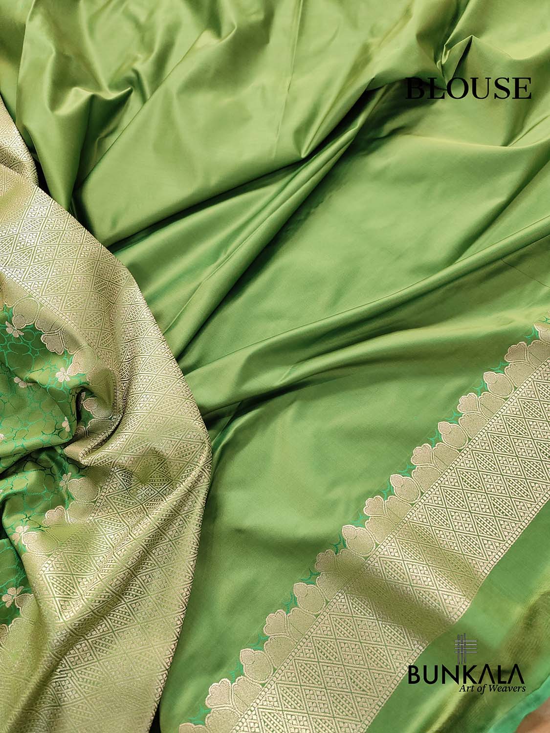 Green Two Tone Mashru Silk Jamewar Weaved Banarasi Saree