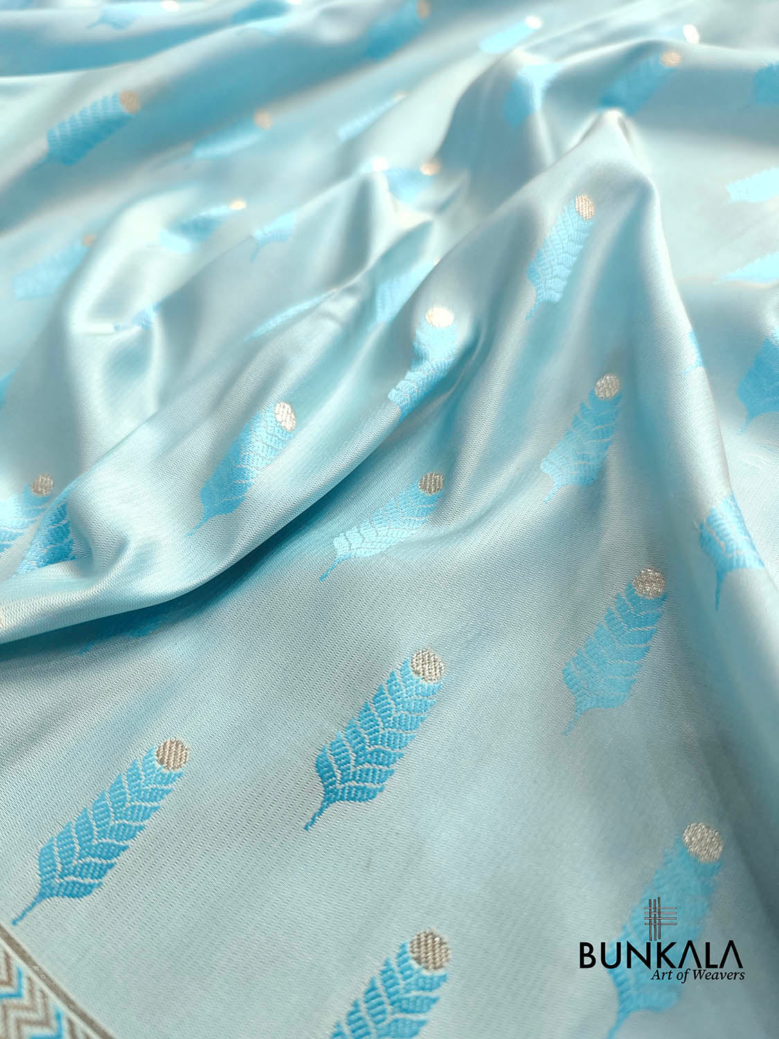 Pastel Sky Blue Jamewar Weaved Soft Mashru Silk Allover Buti Design Banarasi Saree