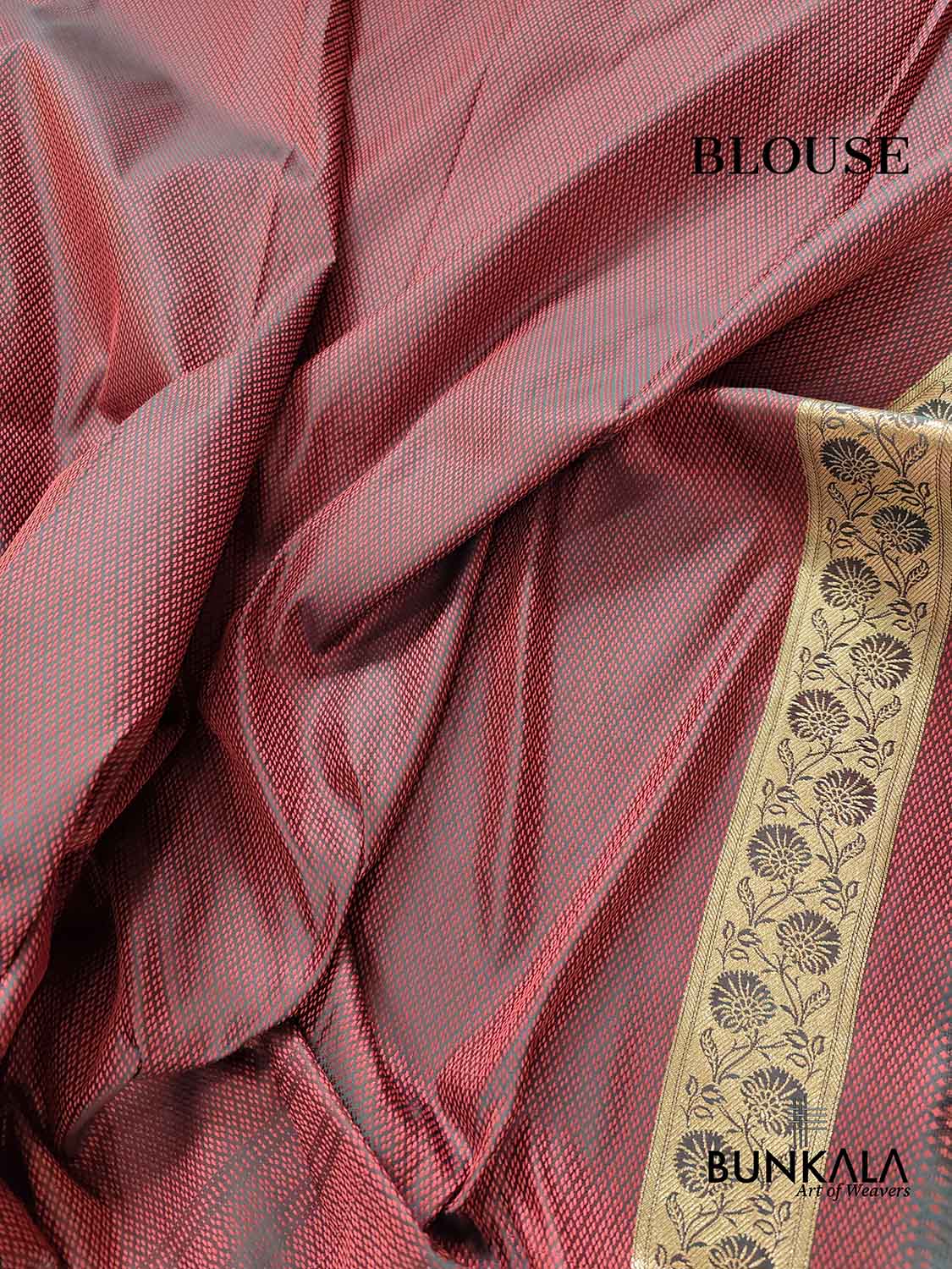 Green and Red Two Tone Jamewar Weaved Soft Mashru Silk Checks Design Banarasi Saree