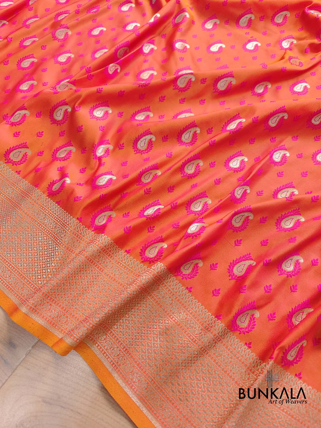 Pink and Orange Two Tone Jamewar Weaved Soft Mashru Silk Allover Small Paisley Buti Design Saree