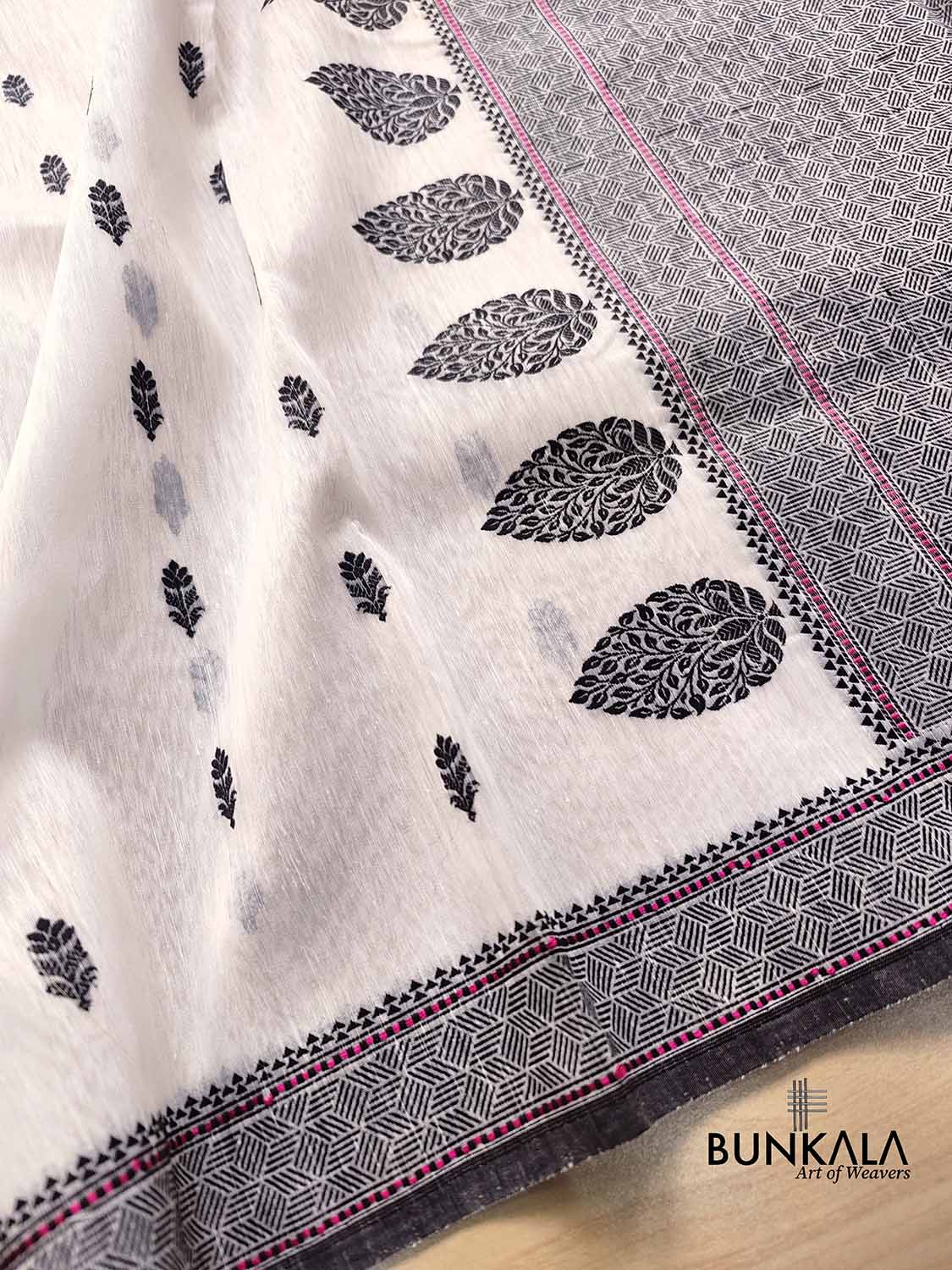 White and Black Pure Linen Silk Resham Kadwa Handweaved Allover Small Buti Banarasi Saree