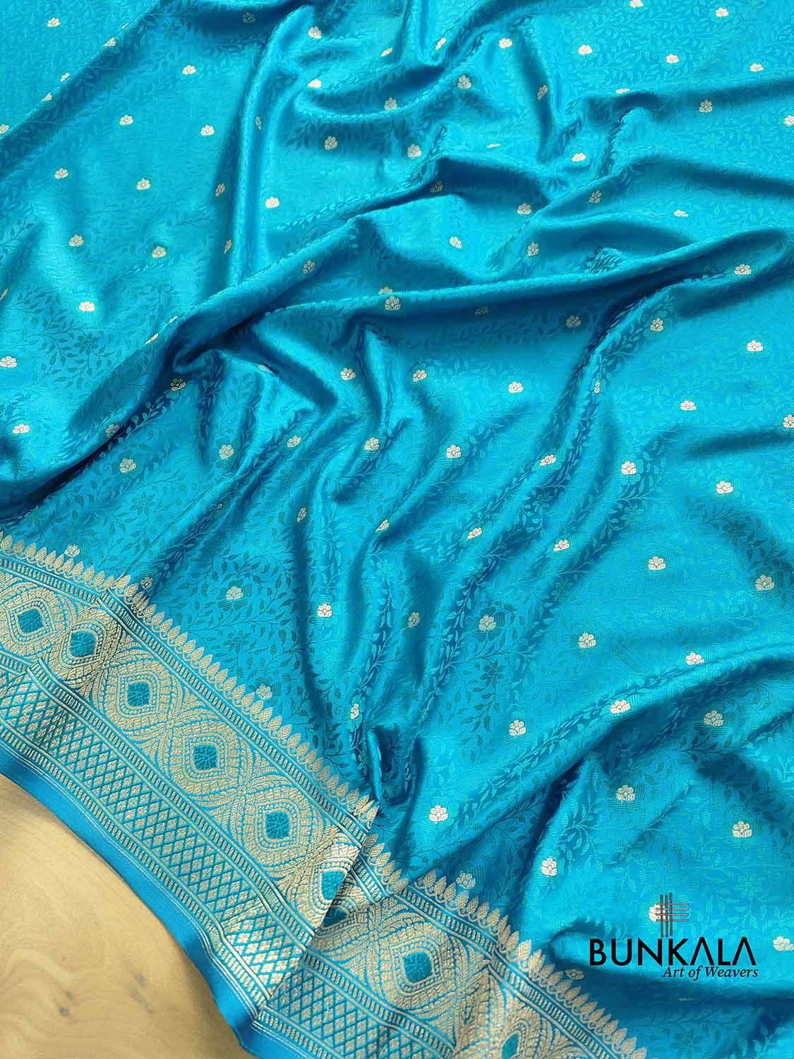 Peacock Blue Jamewar Weaved Soft Mashru Silk Floral Jaal Design Banarasi Saree