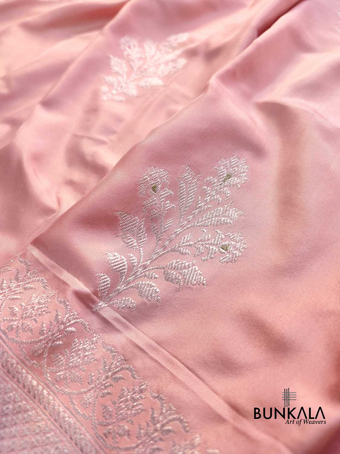 Pastel Peach Pink Pure Katan Silk Allover Silver Zari Hand Woven Kadwa Buta Ektara Banarasi Saree