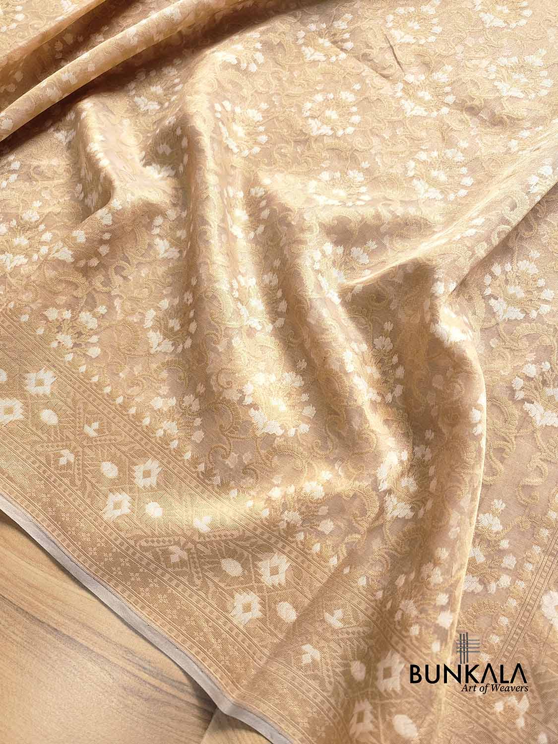 Golden Tissue Silk Floral Buta Jaal Design Resham Handweaved Banarasi Saree