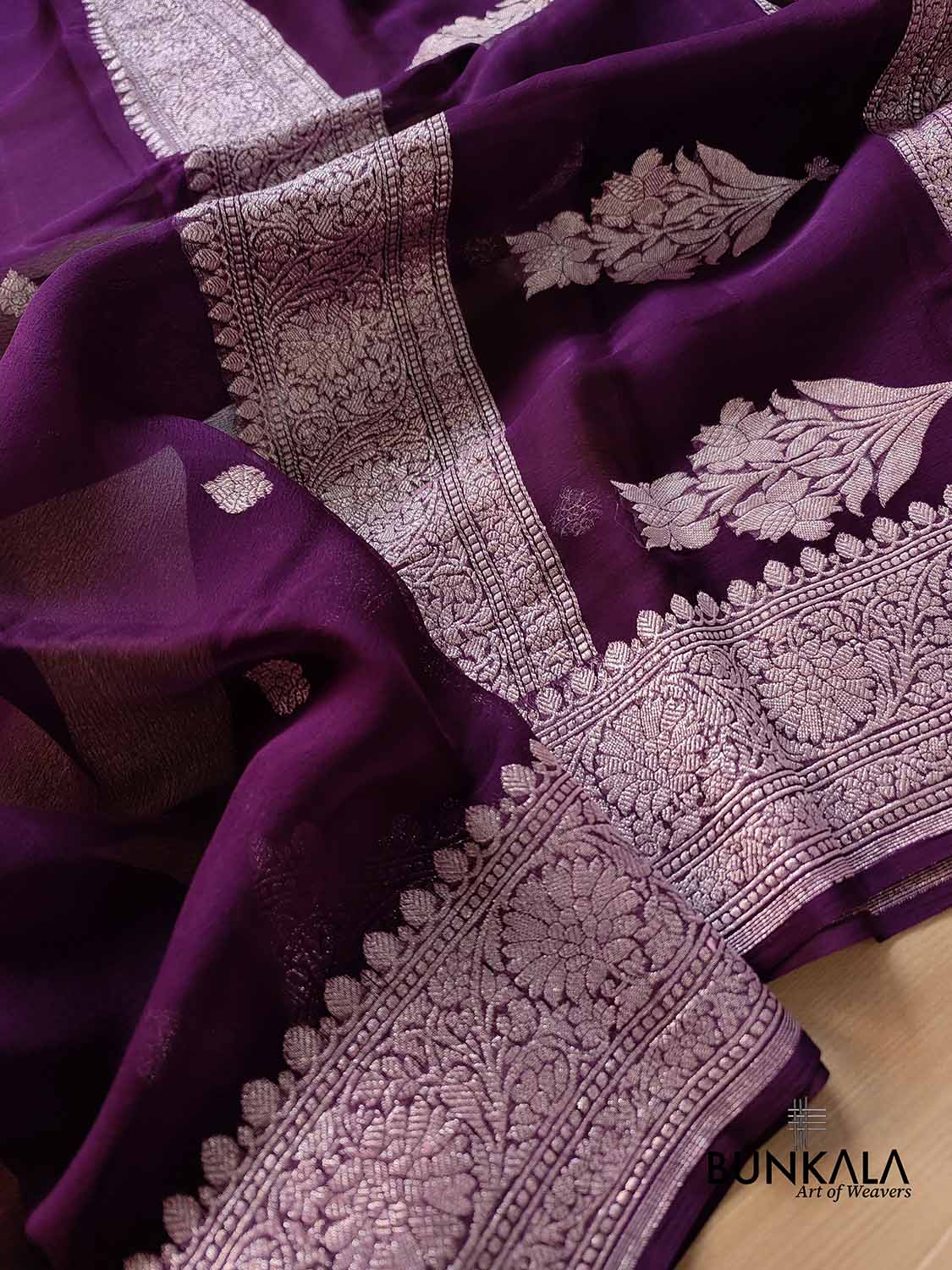 Dark Purple Khadi Georgette Banarasi Handwoven Saree Set Design by Albis  Jaipur at Pernia's Pop Up Shop 2024