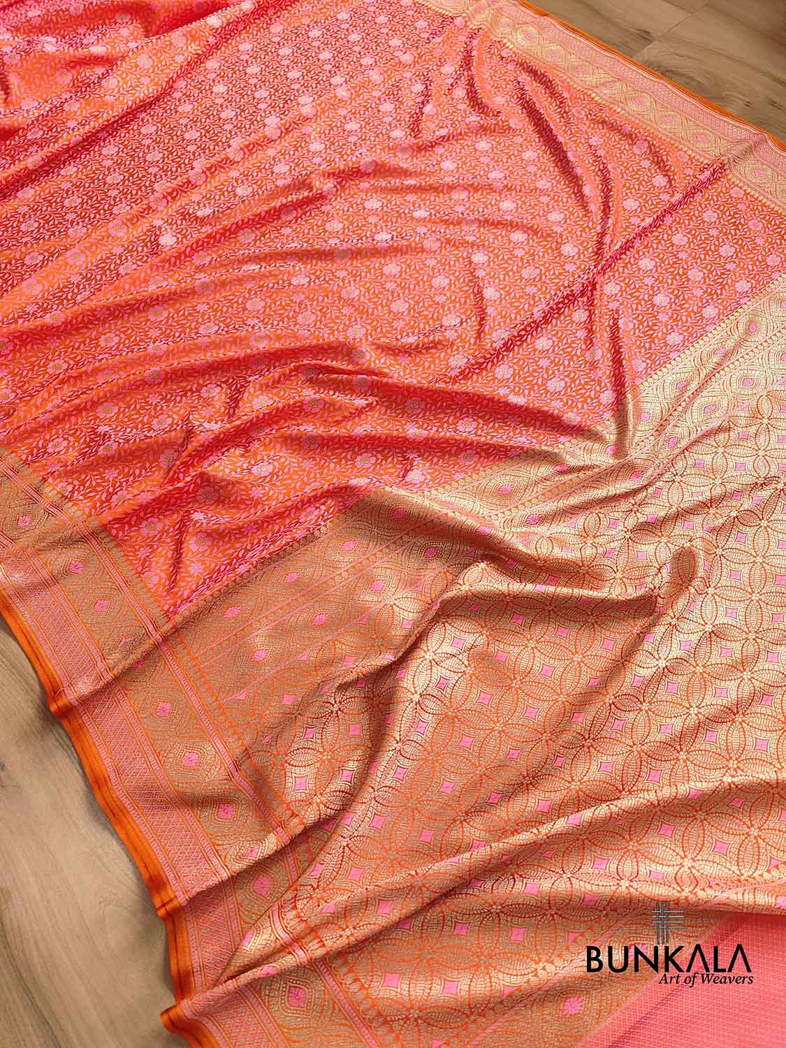 Pink and Orange Double Shaded Mashru Silk Jamewar Weaved Floral Jaal Design Banarasi Saree