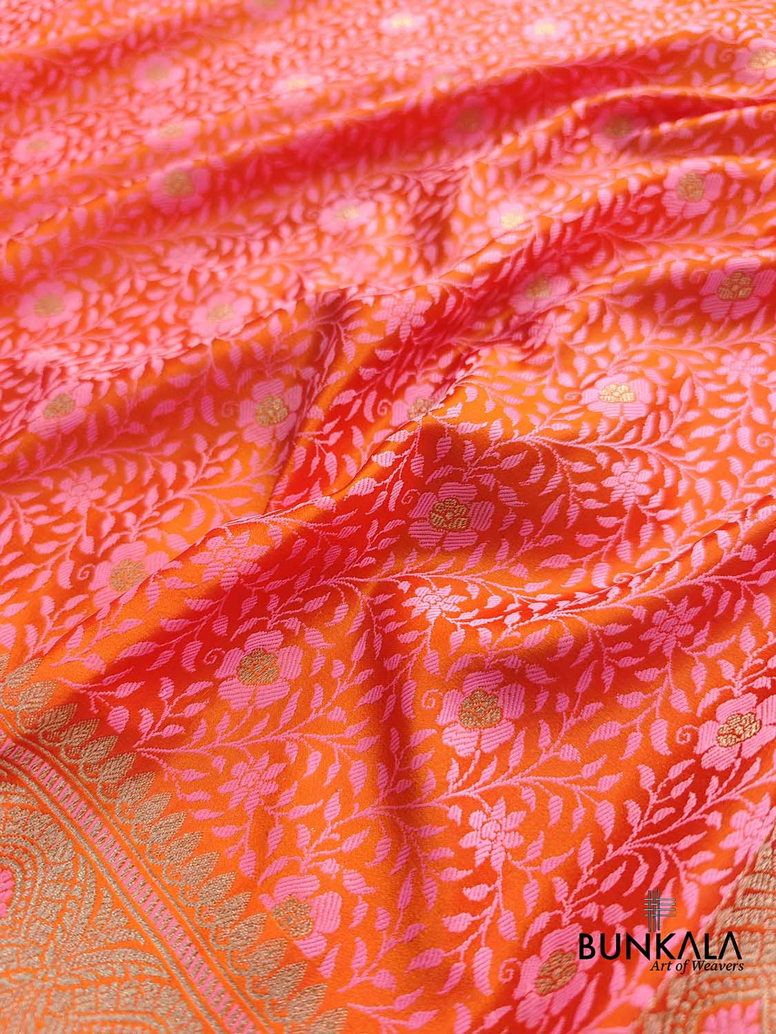 Pink and Orange Double Shaded Mashru Silk Jamewar Weaved Floral Jaal Design Banarasi Saree