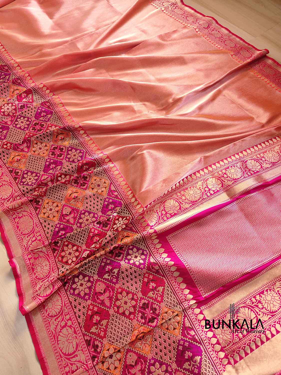 Pink Two Tone Pure Tissue Silk Handloom Plain Banarasi Saree with Big Patola Border