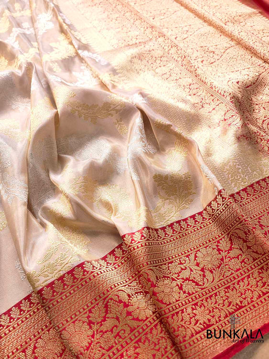 Off White Ektara Grace Pure Tissue Silk Kadwa Handwoven Sona Rupa Banarasi Saree with Red Contrast Border and Pallu