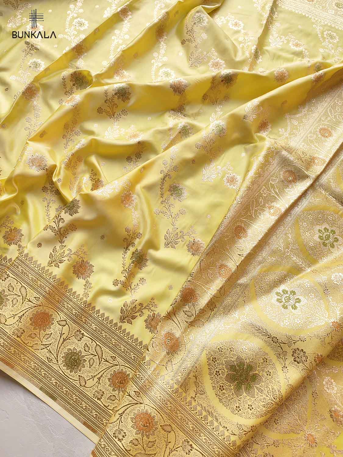 Yellow Mashru Silk Meenakari Jaal Design Weaved Banarasi Saree