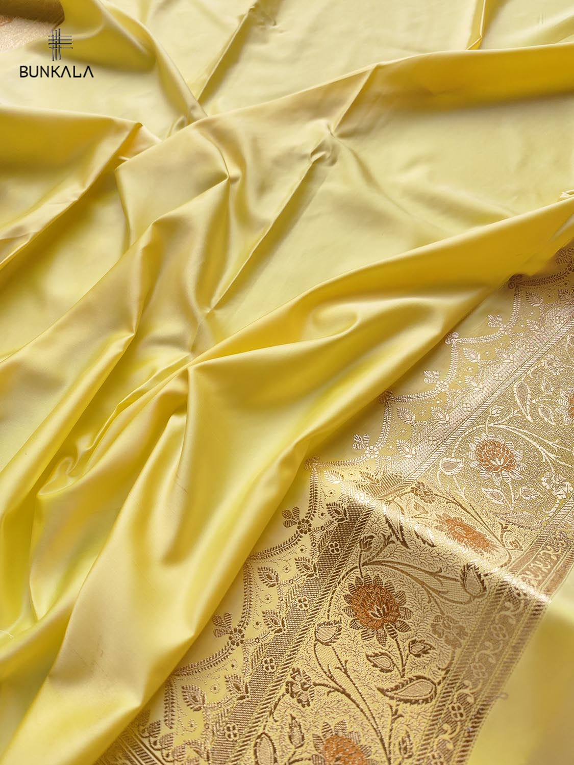 Yellow Mashru Silk Meenakari Jaal Design Weaved Banarasi Saree