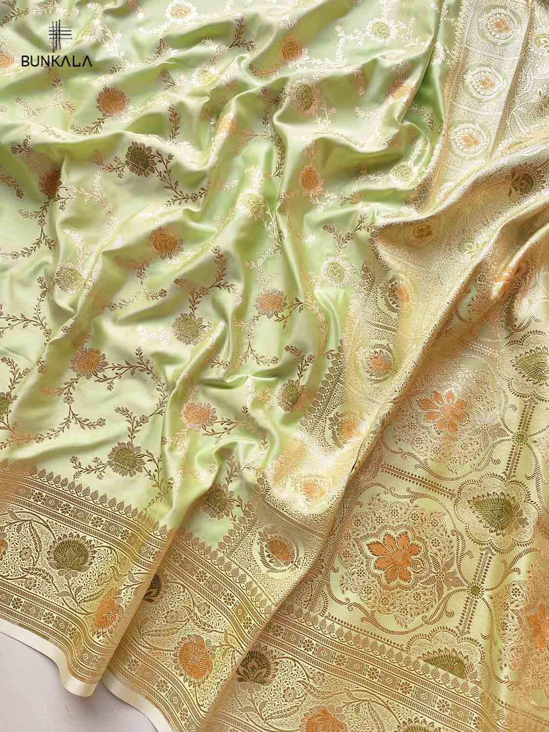 Green Mashru Silk Meenakari Jaal Design Weaved Banarasi Saree