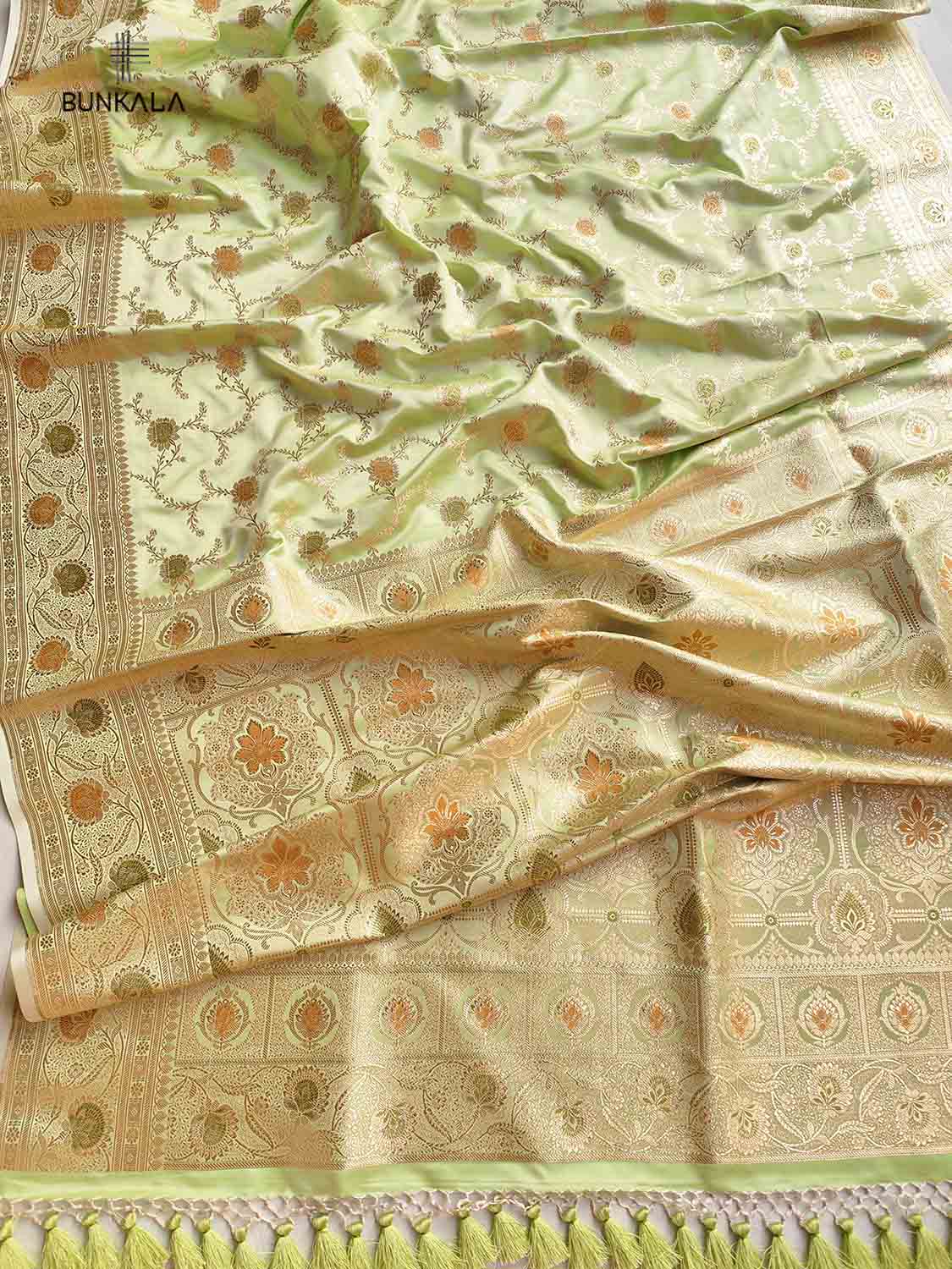 Green Mashru Silk Meenakari Jaal Design Weaved Banarasi Saree