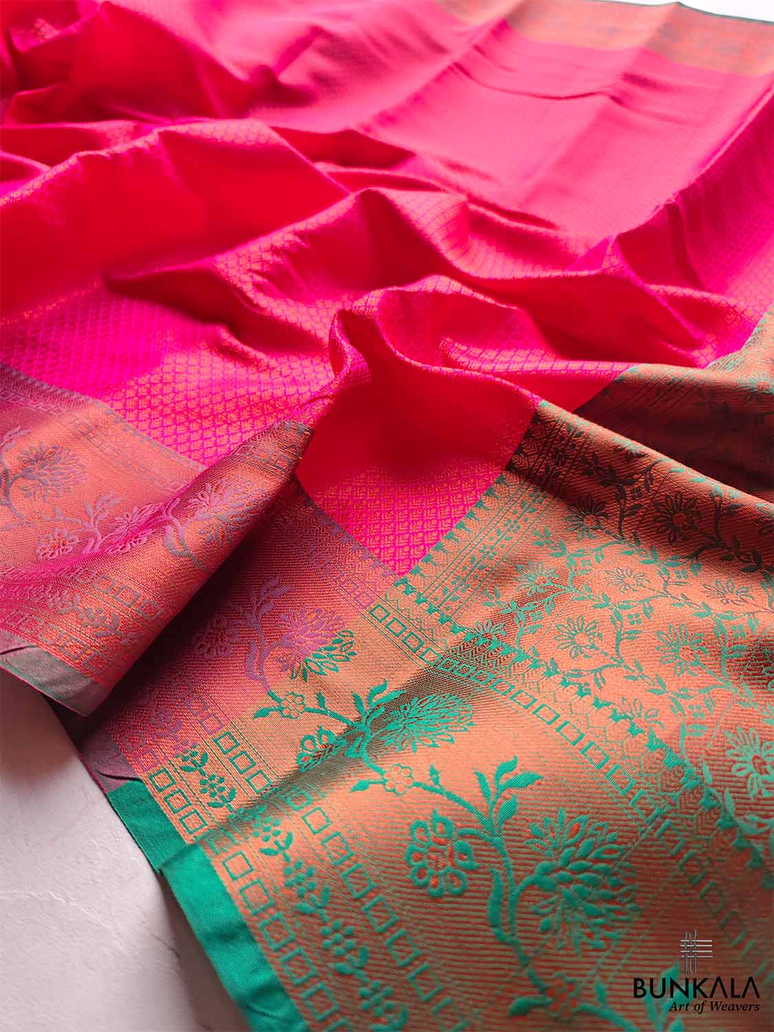 Pink Kanjivaram Silk Saree with Contrast Border