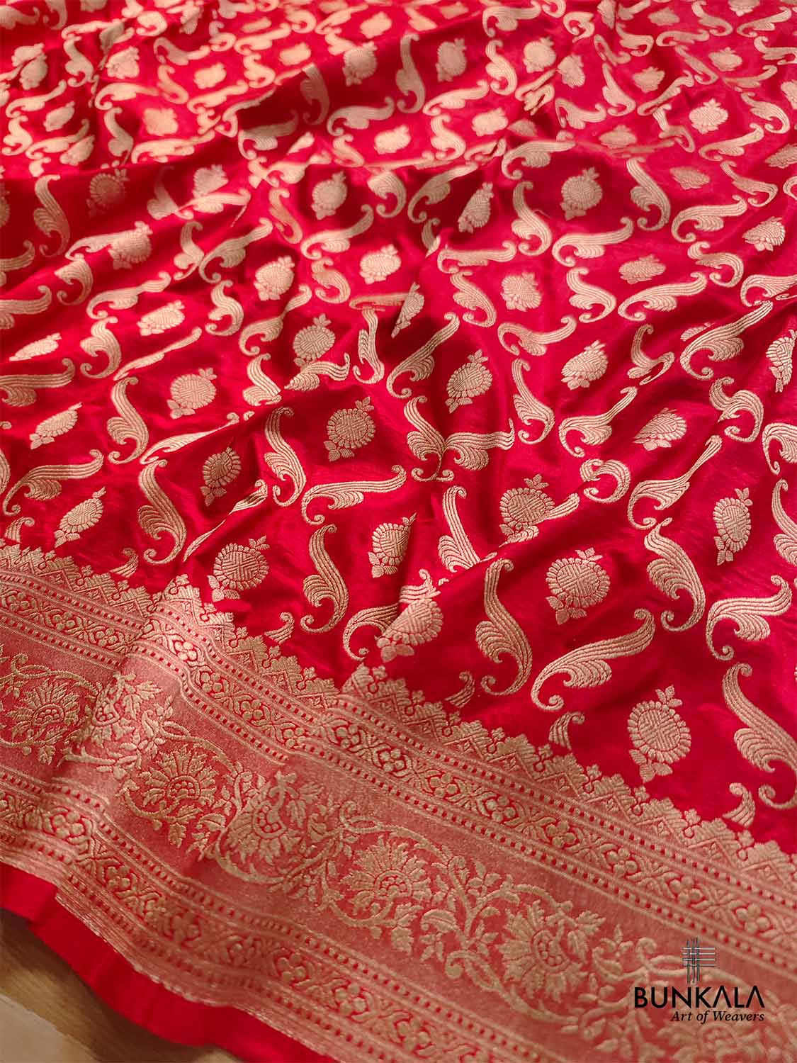 Red Pure Katan Silk Jaal Design Handloom Banarasi Saree