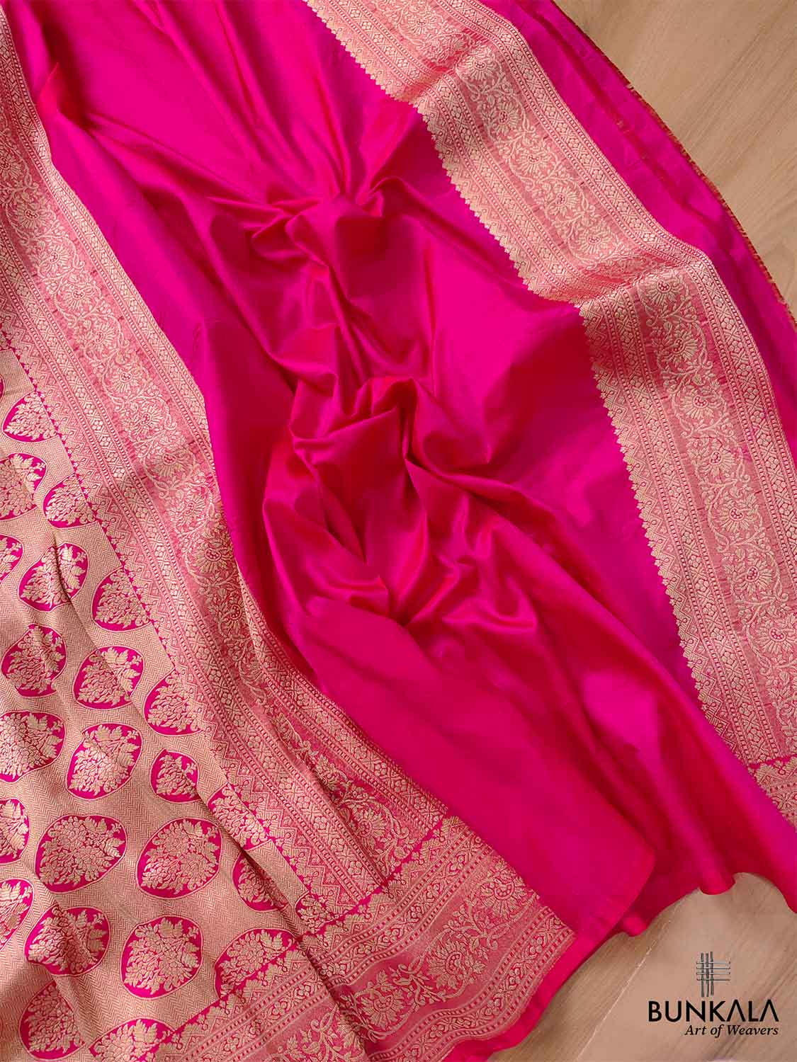 Pink Pure Katan Silk Jaal Design Handloom Banarasi Saree