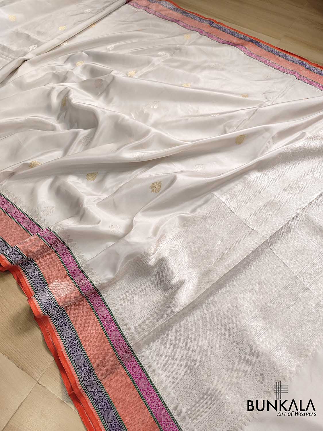 Enchanting White Pure Tissue Katan Silk Handloom Allover Sona Rupa Small Buti Banarasi Saree with Meenakari Border